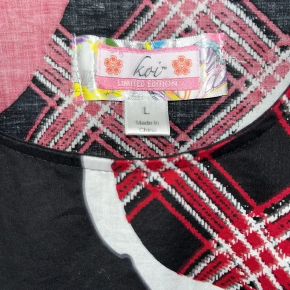 NWOT Koi scrub top size Large - Picture 9 of 11